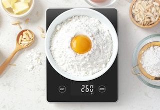 black smart food scale